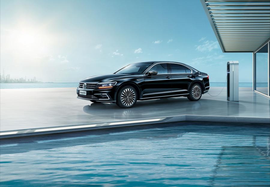  Volkswagen Phideon GTE 2017 года  (фото 1 из 1)